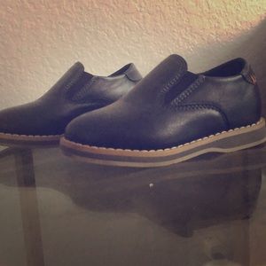 Kids dress shoes